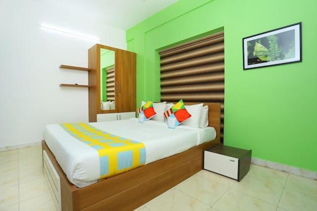 The Solo Apartments Kadavanthra Kochi Exterior photo